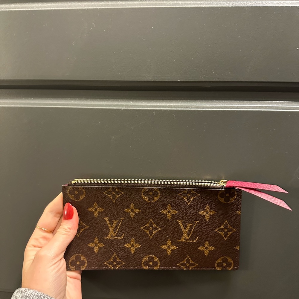 Louis Vuitton - Pouch Wallet